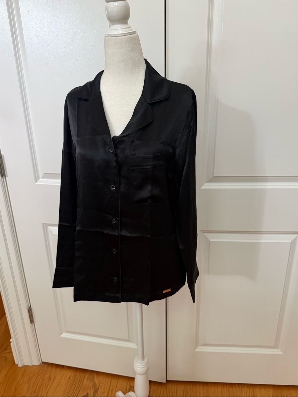 Cozy Earth Serenely Silk Classic Long Sleeve Pajama Top Black